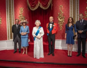 エリザベス女王　ヘンリー王子夫妻の意向尊重も……扱いに変化