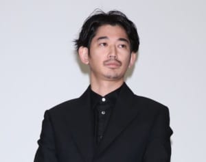 永山瑛太が長渕剛に贈った粋な贈り物…月の土地の意外な価格