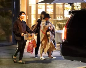 浜崎あゆみ 臨月ケア同伴していた“パパ本命バックダンサー”