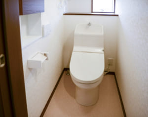 おしっこが赤い…医師が解説する「心配される病気・疾患」