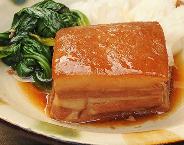 沖縄にとって豚肉とは何か？　なぜこれほど沖縄で豚肉が食されているのか