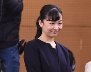 佳子さまご就職へ！紀子さま超えた手話への情熱