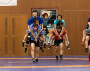 憧れの伊調馨倒し五輪連覇へ　代表争いの裏に川井梨紗子の決断