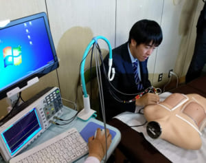 「痛みなし」「被ばくなし」最新マンモ、実用化の時期早まるか