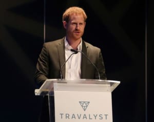 ヘンリー王子 主要王族として最後の公務で「ハリーと呼んで」