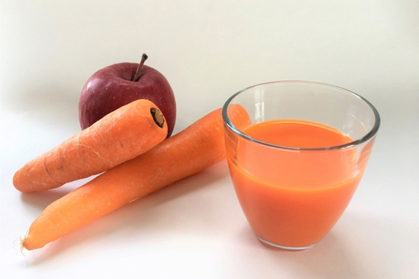 にんじん りんごジュースが最適 平熱36 5度を目指す 食習慣 女性自身