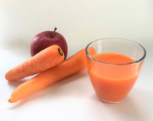 にんじん・りんごジュースが最適！平熱36.5度を目指す「食習慣」