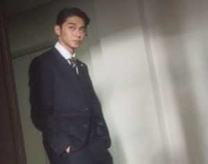 東出昌大 雲隠れ中の激やせ姿！控室引き籠り、ロケは異例態勢