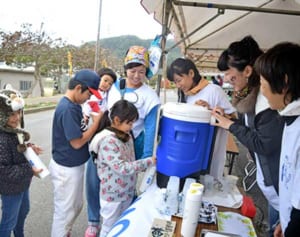 ペットボトルを買わなくても、捨てなくてもいい島へ　西表島内55カ所で無料給水