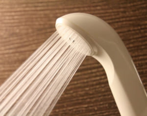 「60度のお湯でウイルス死滅」…SNS脅かす“コロナデマ”