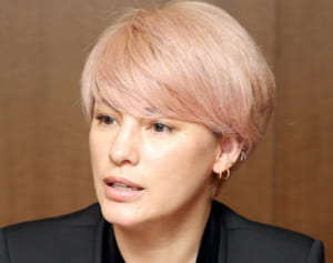 梅宮アンナ明かす「棺には男梅も…父の好きなもので埋め尽くして」