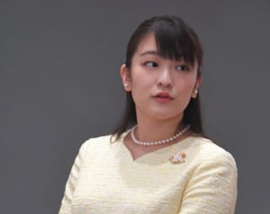 眞子さま“結婚宣言”も延期に…コロナショックの意外な余波