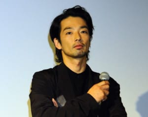 舞が話題の森山未來　開会式1カ月前に設計案撤回のザハを演じていた