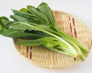 ほうれん草はゆでる？炒める？　栄養逃さない野菜の食べ方どっち