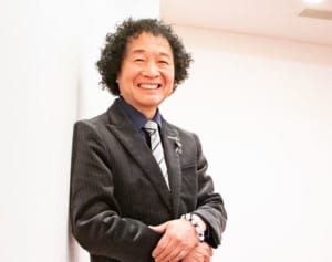 山田たかおの極貧幼少期 座布団運んでマンションオーナーに