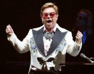 エルトン・ジョン主催の“無料公演”で8億6千万円の寄付集まる