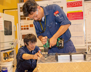 OISTが殺菌装置を製造、病院へ　コロナ「一緒に乗り越えよう」