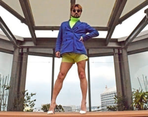 SNSを舞台に駆け回るアーティストDELIVAに聞く 圧倒的な自己肯定力の高め方