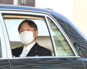 新型コロナに「両陛下の苦悩」…“平成流”のお見舞いできず