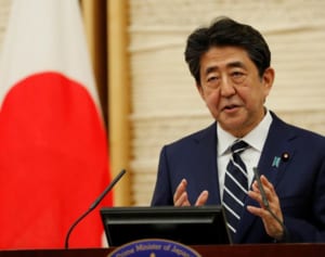 【連続執務120日】安倍首相労うタグに皮肉「誹謗中傷では？」