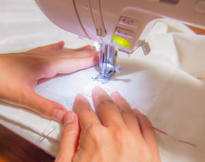 ミシン、「あつ森」も…コロナ禍でも収益を伸ばした意外な企業