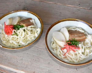 新型コロナ、沖縄の県民食も直撃　食堂休業で沖縄そば出荷が半減