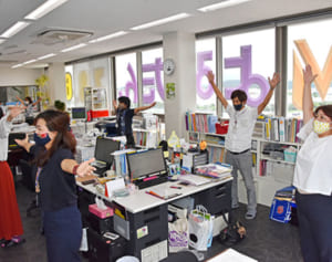 ウチナーグチ版ラジオ体操を放送　FMよみたんが1日2回