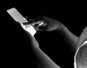 木村花さん苦しめたネット中傷 母親にも悪意DM届いていた