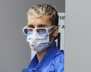 マスク姿の芸能人deクイズ中級編～海外セレブ～