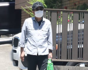 大和田獏支える娘からのLINE 岡江さん死去で親子関係に変化