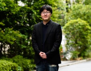 貧困支援「もやい」理事長は33歳　10年間対峙した困窮の現場