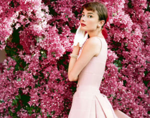 オードリー・ヘプバーン　初公開カット多数の写真集が話題