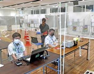 沖縄県議選、糸満市長選　期日前投票が大幅増　選管は感染防止徹底