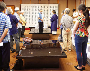 玉城デニー知事「勉強不足だった」　追悼式会場めぐり、有識者らの要請に