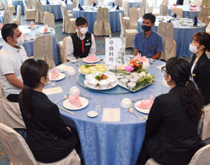 「沖縄流の結婚式」変わるかも　大人数・カチャーシーどうする?　ビデオ余興やオンライン提案も