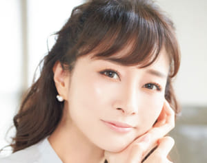 サロン2年待ち美容家の洗顔術は「こすらない」「泡を垂直に」