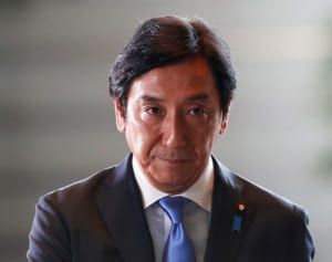 菅原前大臣 謝罪を考慮し不起訴…検察の判断に疑問相次ぐ