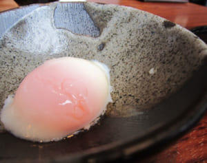 丼ものに温泉卵はリスク大　食中毒招きやすい盛り付けとは？