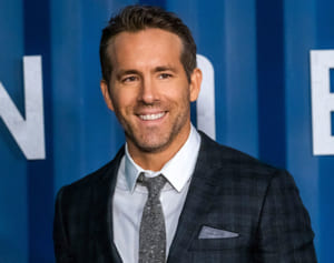 「テディベア発見者に50万円」ライアン・レイノルズが拡散助け