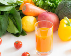 1日2杯の“野菜ジュース”で3キロ減　秘密はおからパウダーに