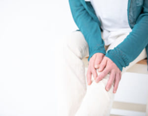 日本人の4人に1人が該当か…「変形性ひざ関節症」痛む理由