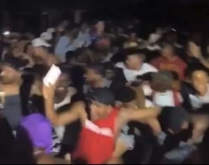 米軍、基地を出てイベントに数百人　6～7月、集団感染原因か