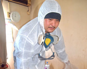 孤独死の現場、その生に思いを…特殊清掃、若手職員を変えた1枚の写真