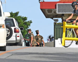 沖縄米軍新たに34人感染、計99人に　海兵隊「クラスター」　嘉手納でも夜に1人確認