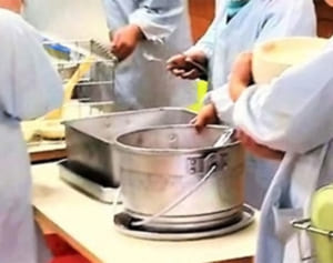 給食のパンとごはんに金属片　石垣市の小中学校