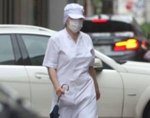 小室佳代さん“職場復帰”も…2年ぶりの母子同居は実現せず