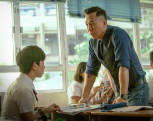 ドニー・イェンが教師に!?　学園が舞台の異色のカンフー映画