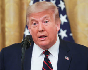 トランプ大統領の“誤発音”で博物館Tシャツが爆売れ中