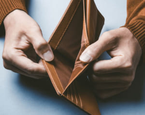 本格影響は冬ボーナスから…コロナ禍で給与減でも物価は上昇