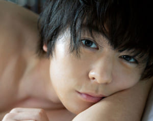 犬飼貴丈 撮影秘話語る「たまに衣装があってもパンツだけ（笑）」